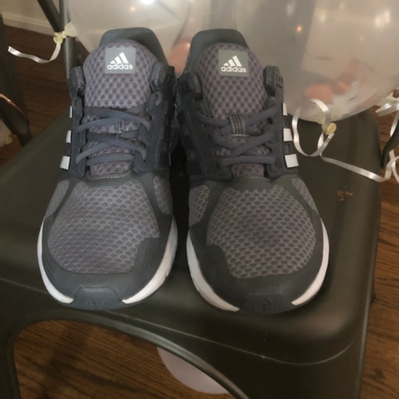 Adidas - Picture 4 of 5